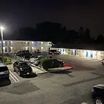 Point Pleasant Inn