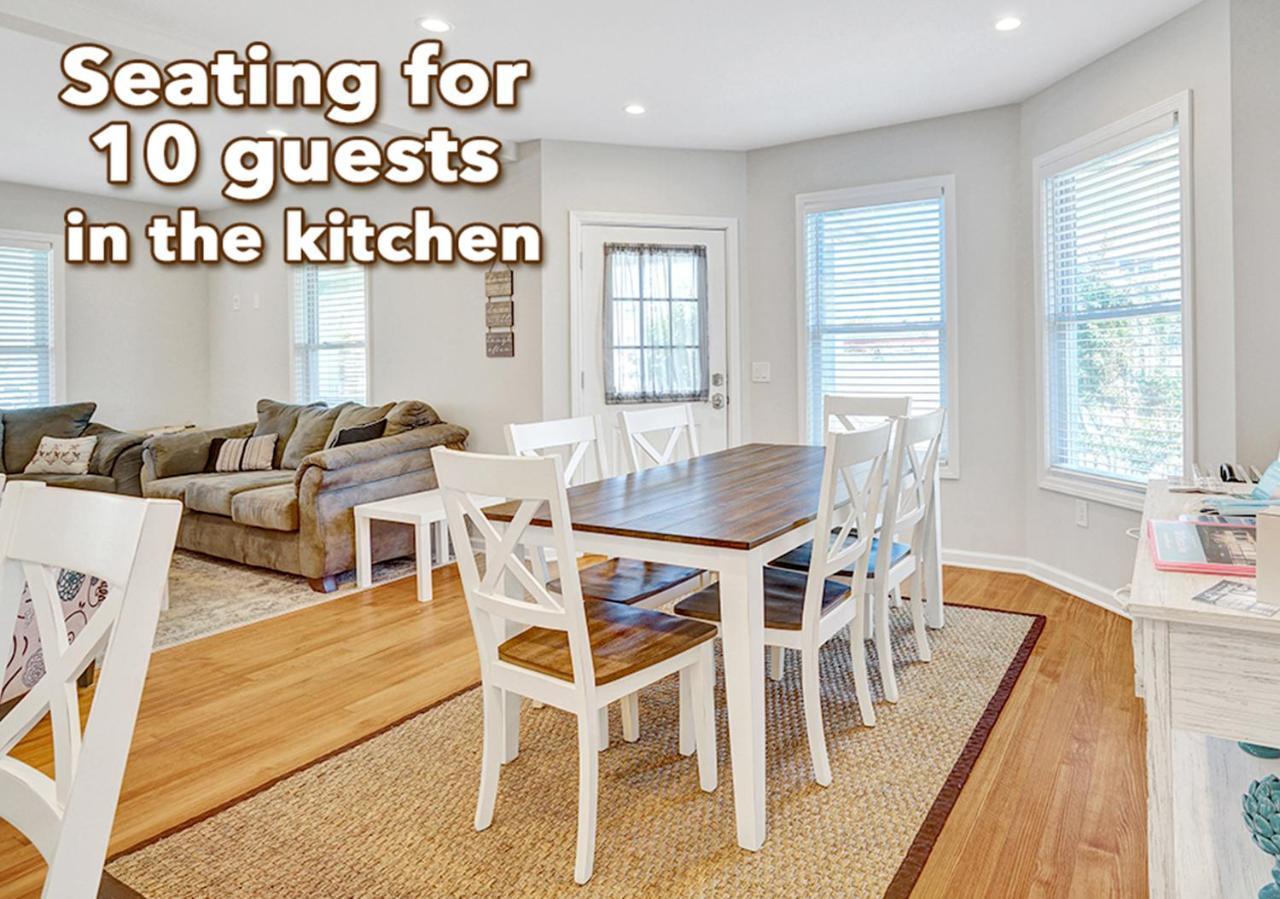 Stylish House One Block To With Linens And Parking Holiday home