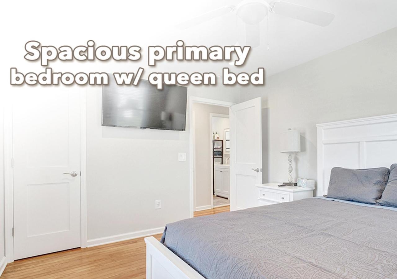 Stylish House One Block To With Linens And Parking