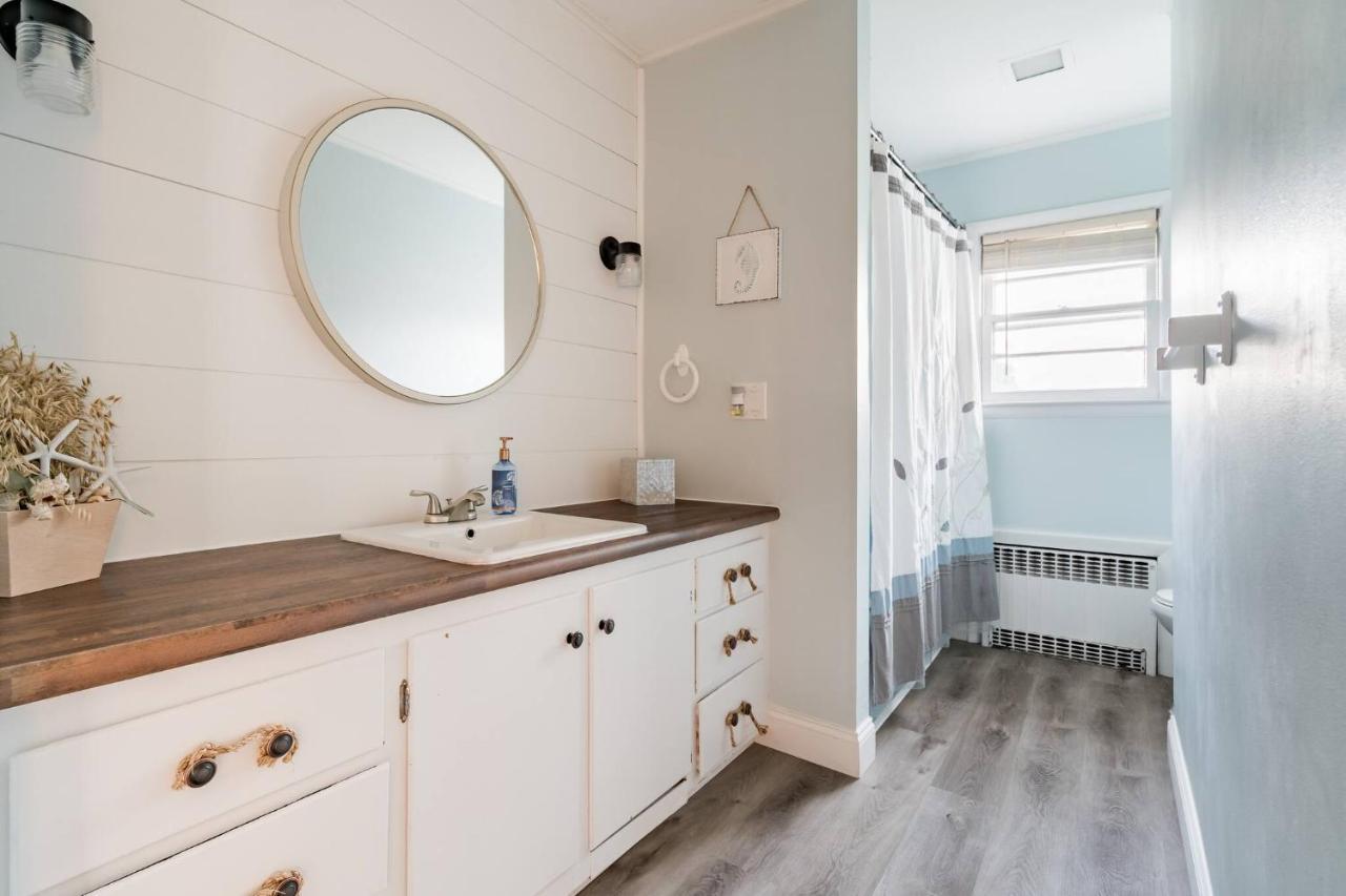 Spacious Ready For Family Memories!