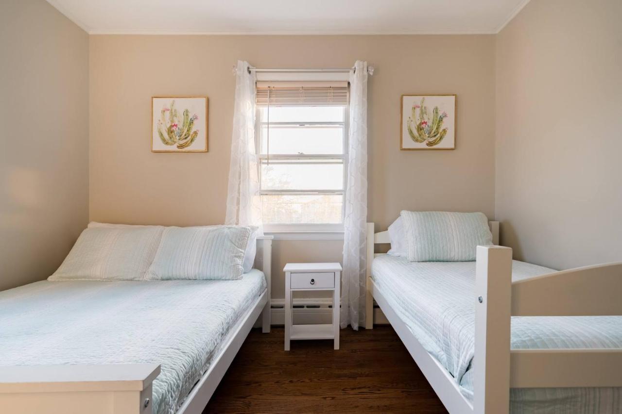Spacious Ready For Family Memories!