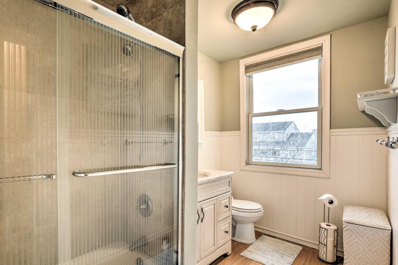 Holiday home Beautiful Spacious Home, Private Deck & Grill, With Badges Point Pleasant Beach