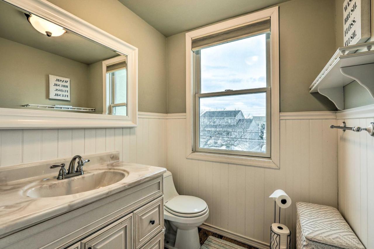 Holiday home Beautiful Spacious Home, Private Deck & Grill, With Badges Point Pleasant Beach