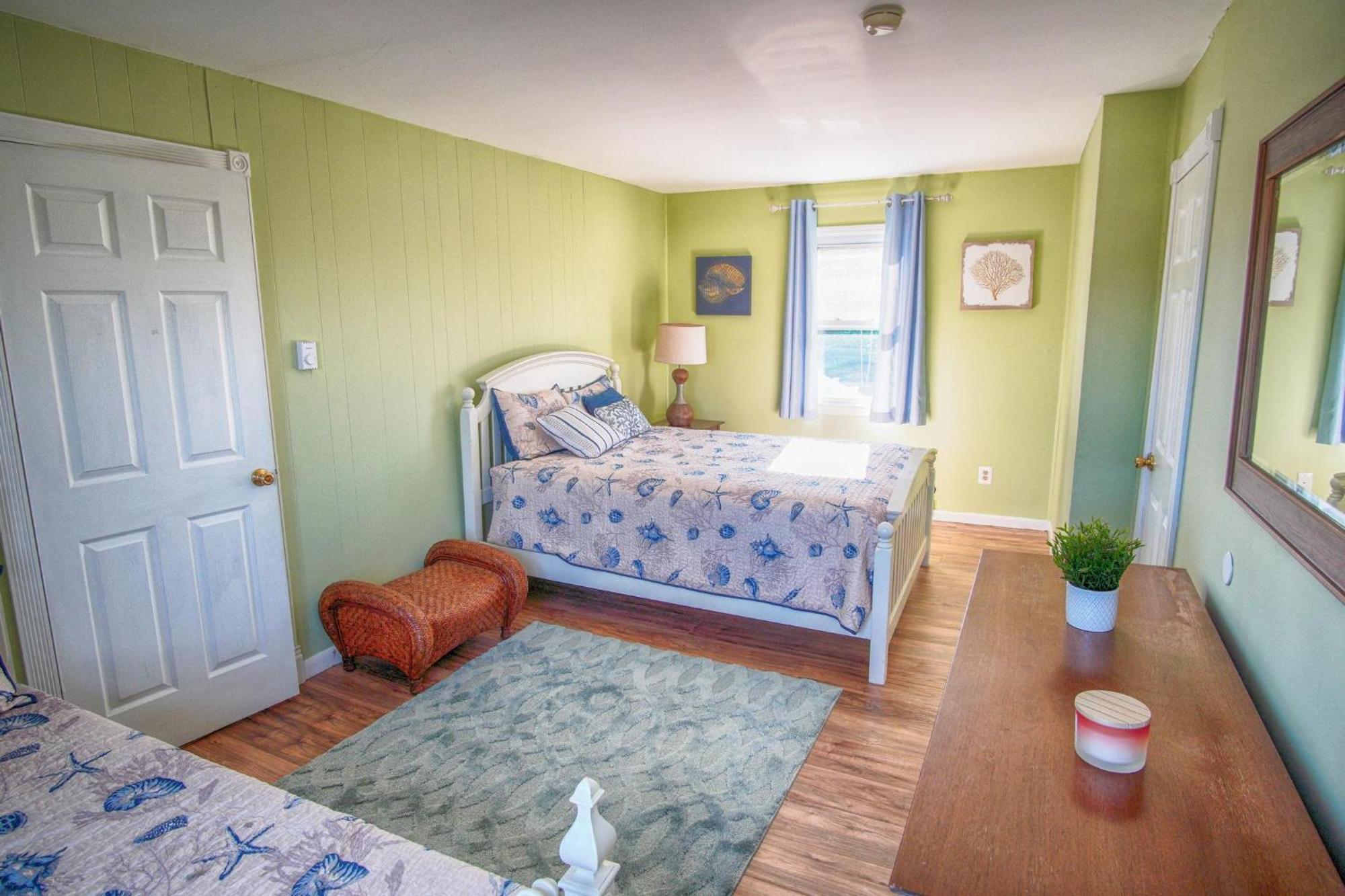 Gorgeous House With Large Pool & Private Beach, Just 3 Blocks Away!! Holiday home Point Pleasant Beach