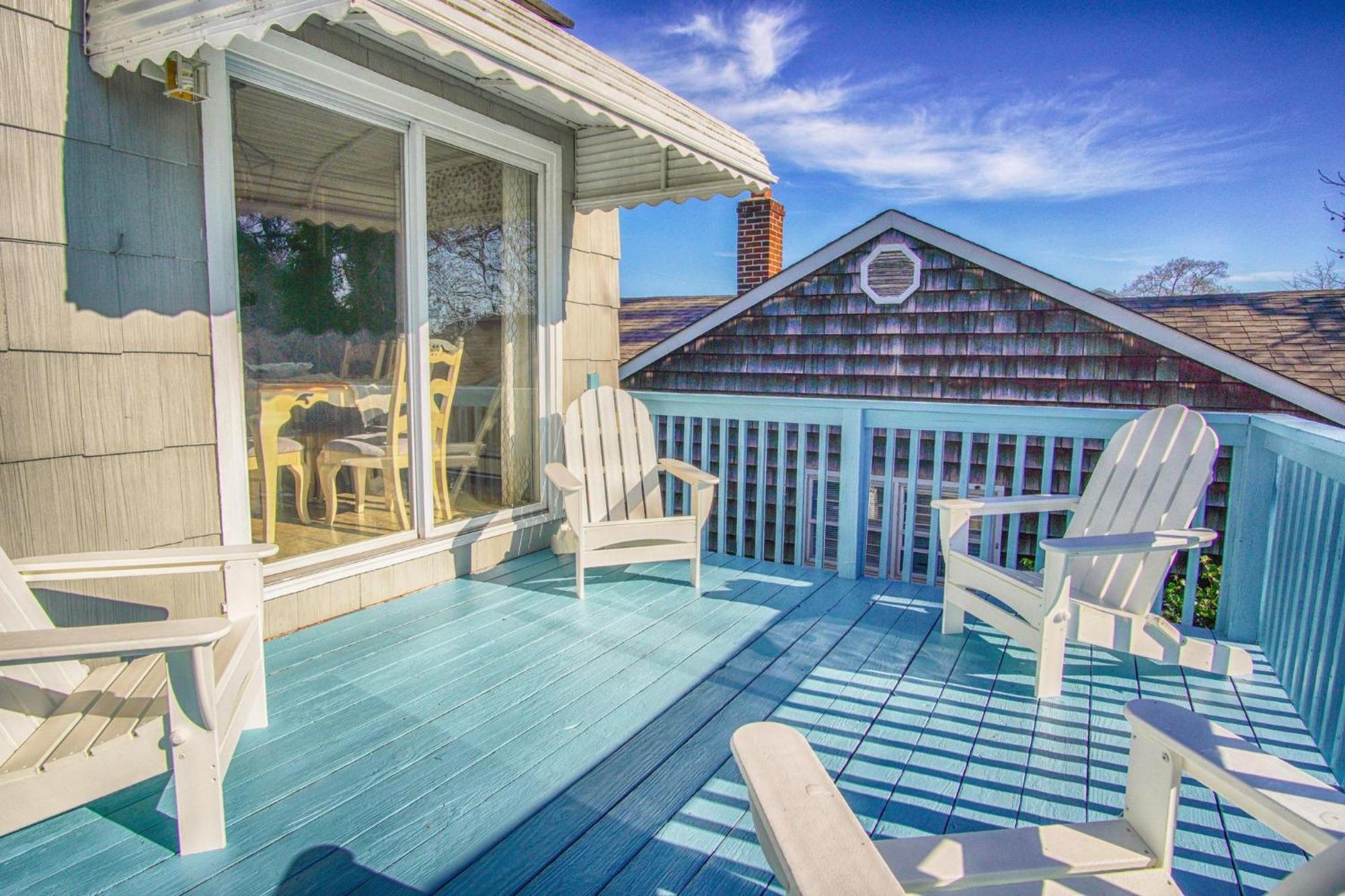 Holiday home Gorgeous House With Large Pool & Private Beach, Just 3 Blocks Away!! *