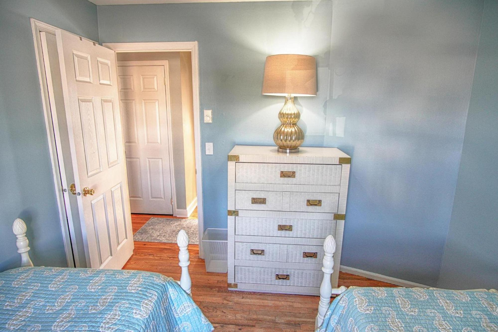 Gorgeous House With Large Pool & Private Beach, Just 3 Blocks Away!! Point Pleasant Beach