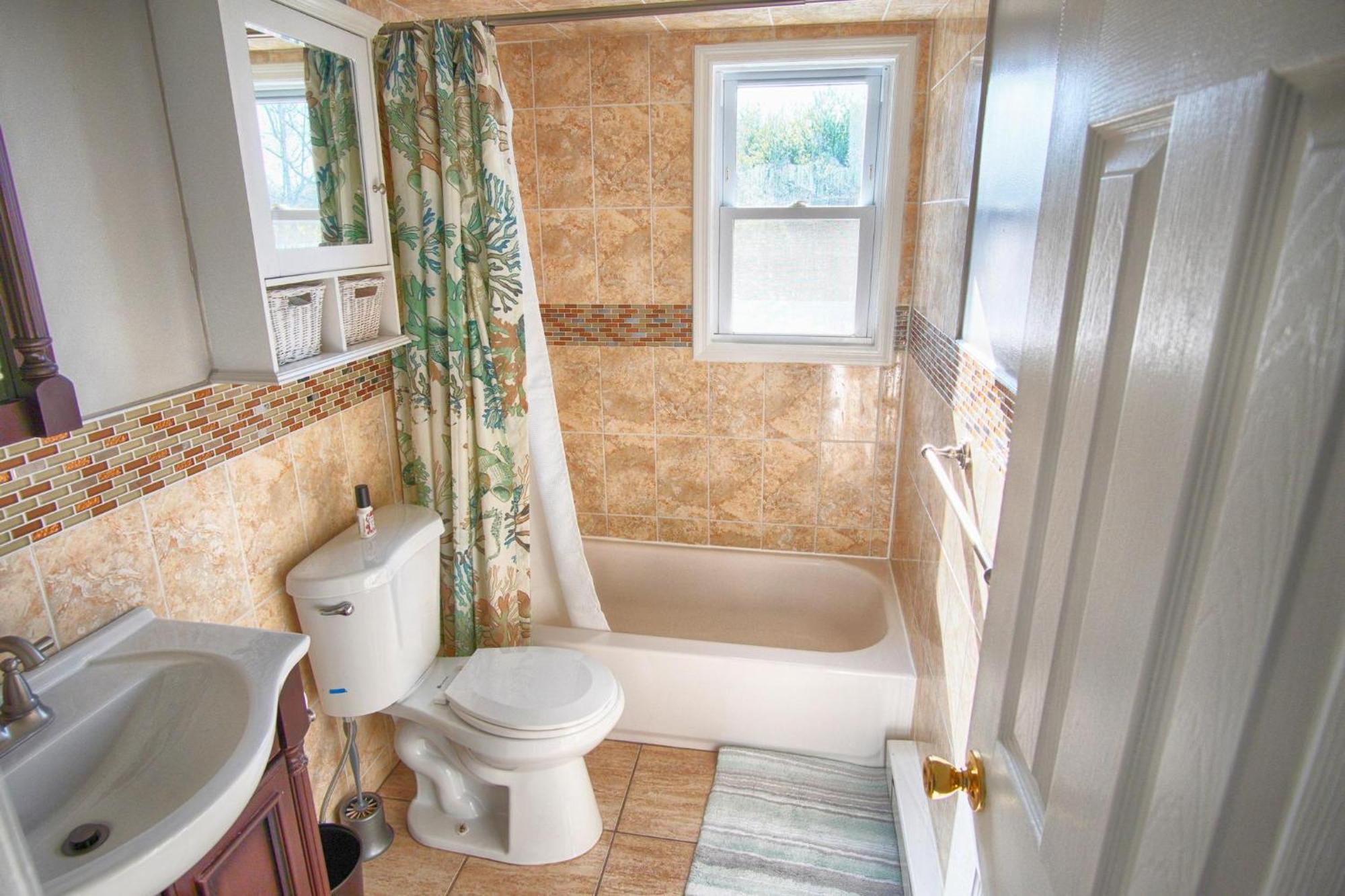 Holiday home Gorgeous House With Large Pool & Private Beach, Just 3 Blocks Away!! *