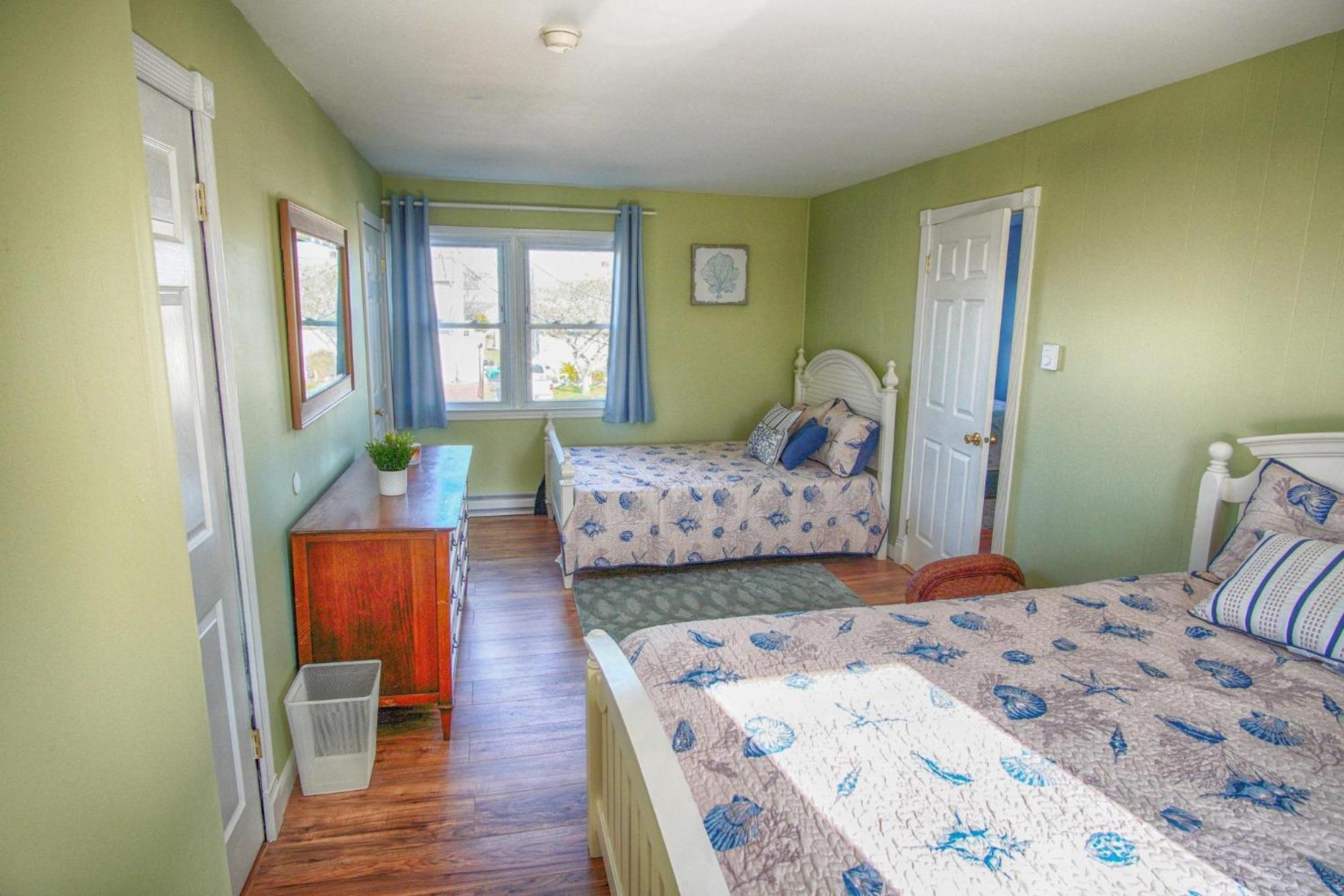 Gorgeous House With Large Pool & Private Beach, Just 3 Blocks Away!! * Point Pleasant Beach