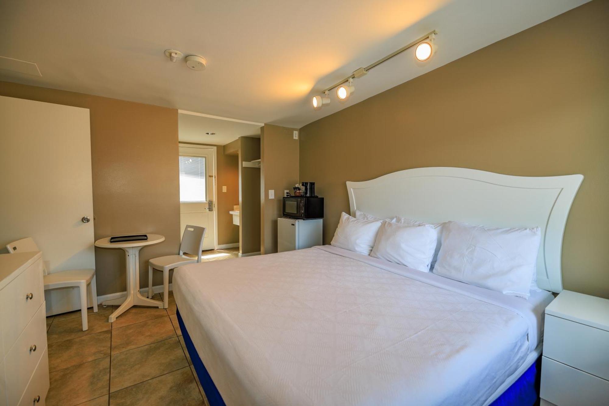 The White Sands And Hotel Point Pleasant Beach