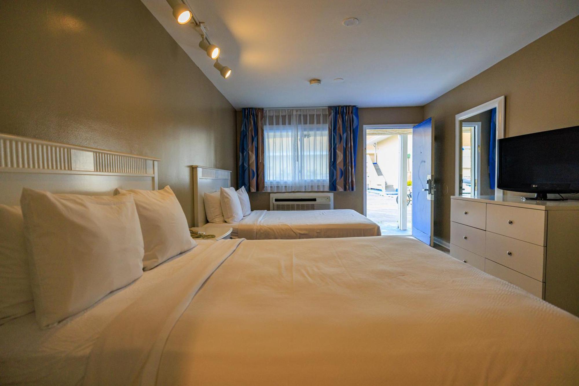 The White Sands And Hotel