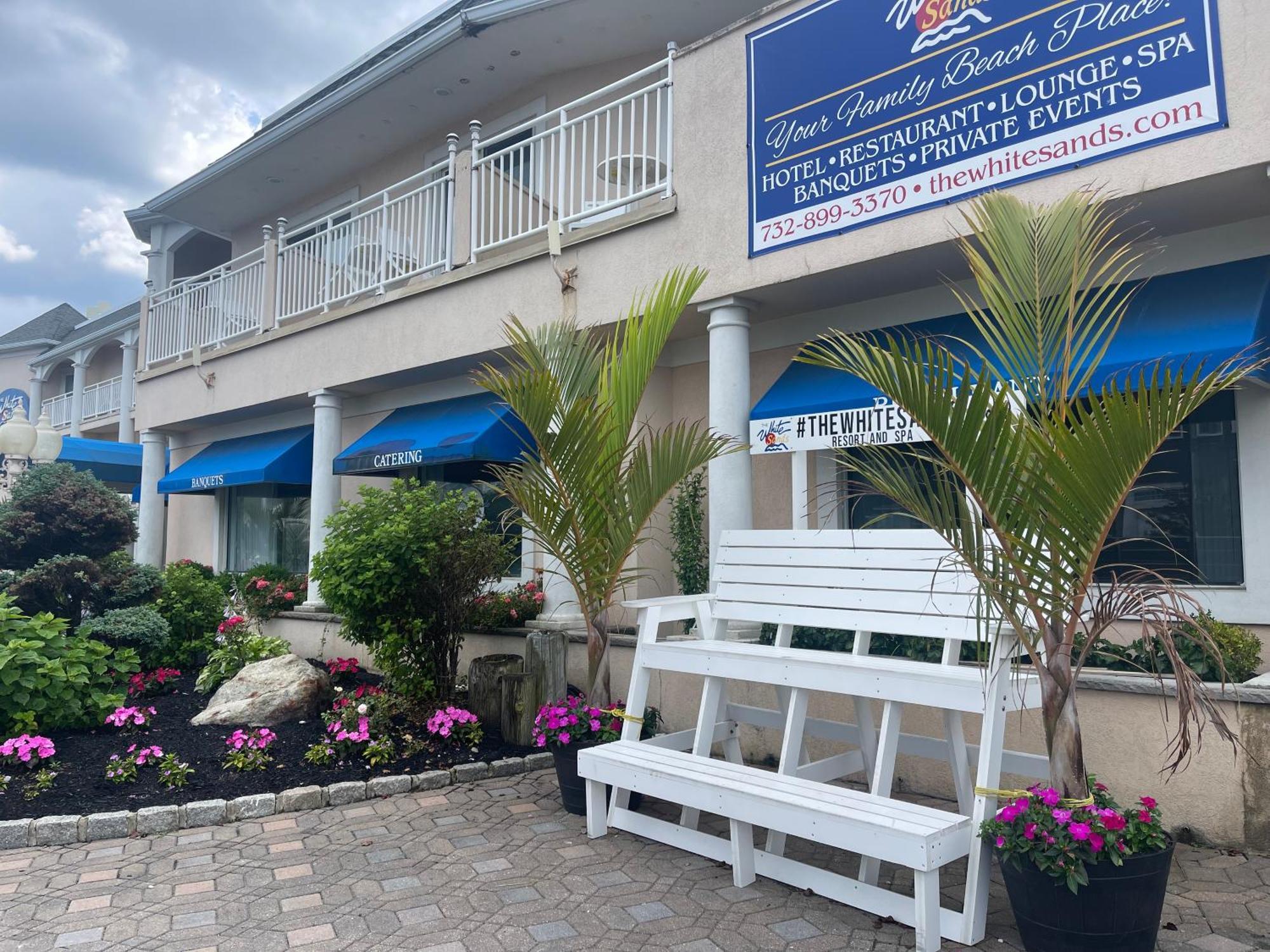 The White Sands And Hotel Point Pleasant Beach