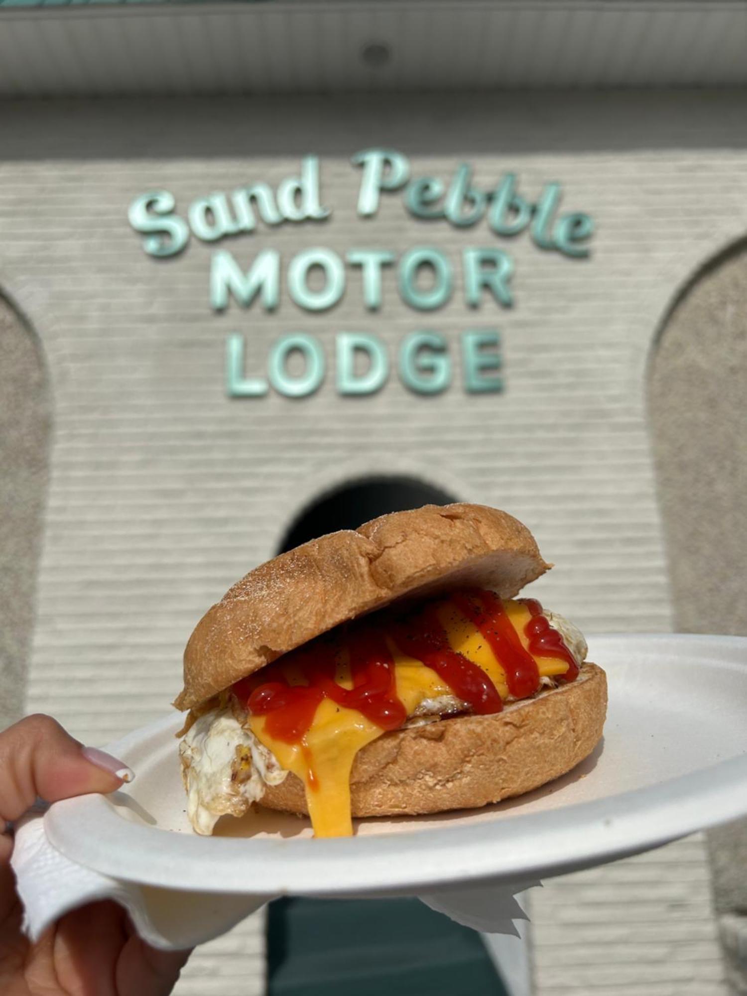Motel Pebble Motor