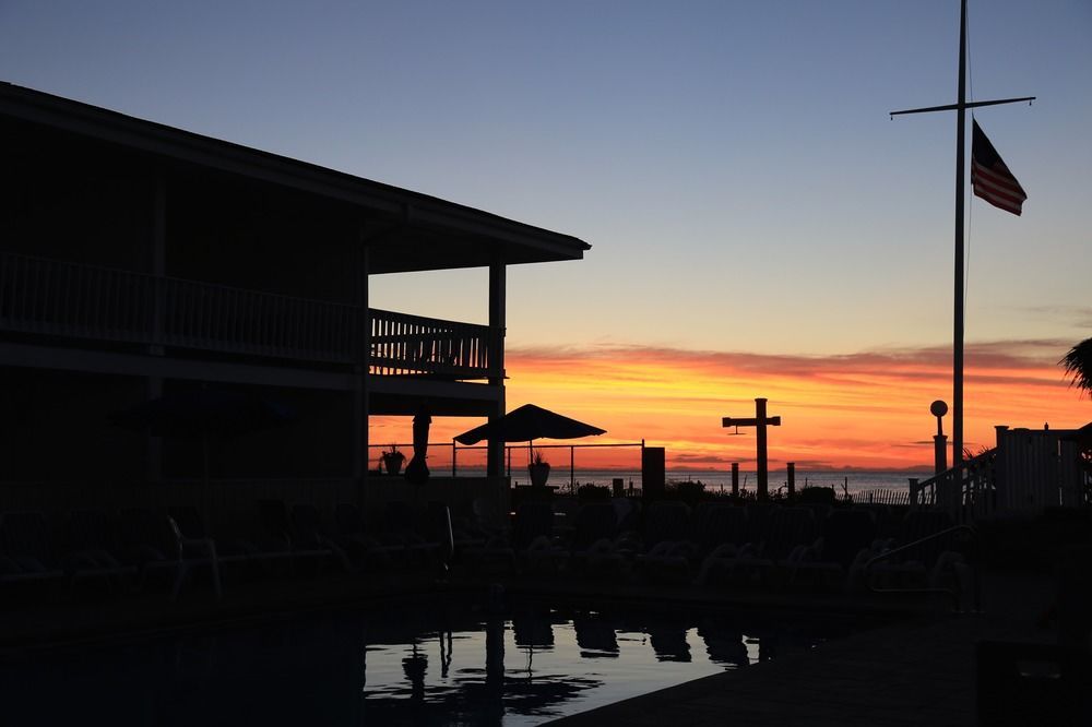 Hotel The White Sands And 3*